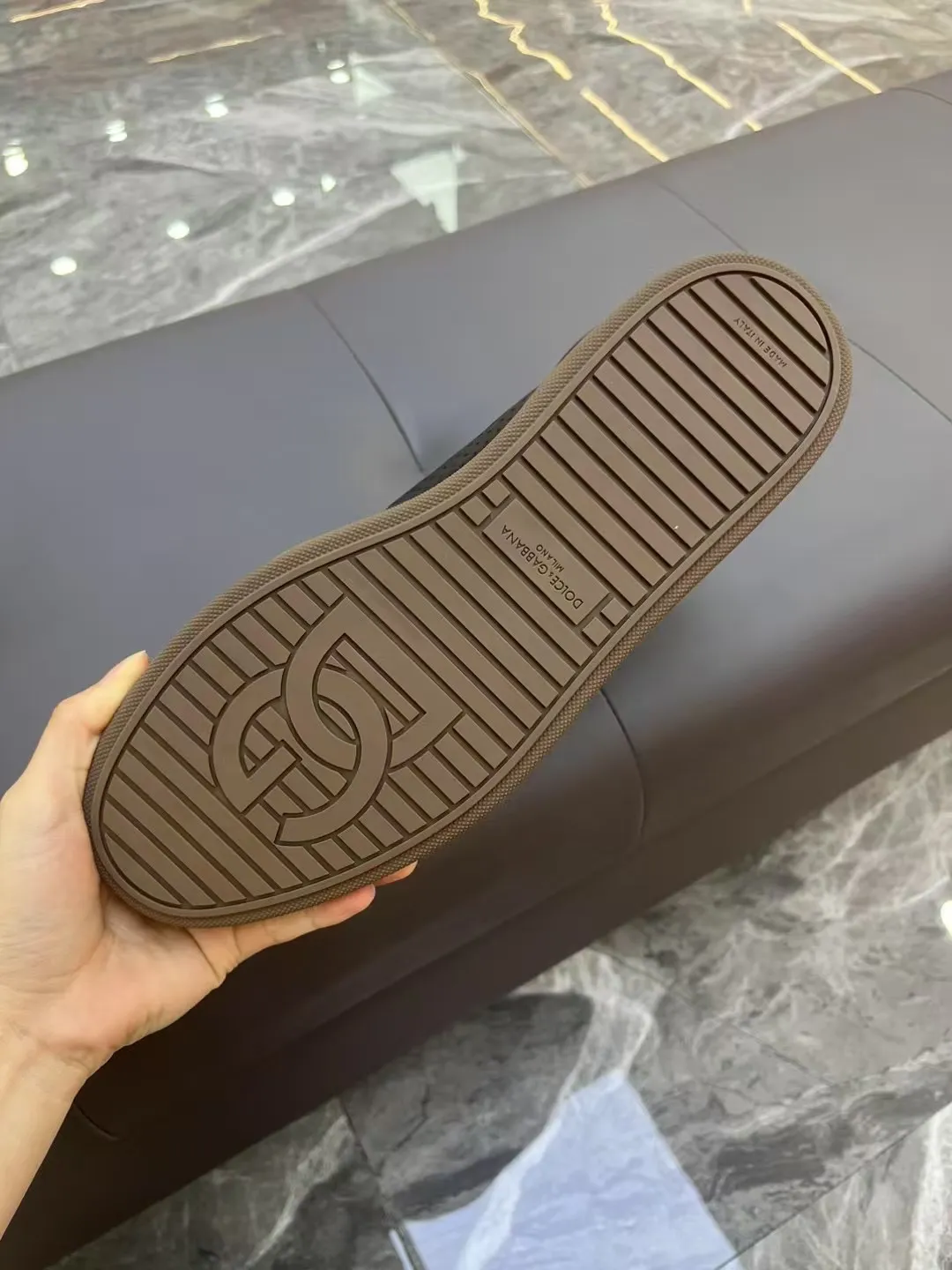Men's Men's Shoes 💰400 [New Style] 🐝🐝DG—Dolce&G men's calfskin sneakers Portofino Yacht shoes, simple and versatile design, unique saddle leather soles. The Dolce &G logo rear wing is the icing on the cake. Imported cowhide + rubber outsole Size: 39-44 (customized at 38.45)